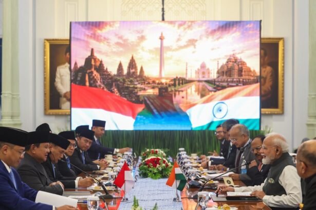 प्रधानमंत्री नरेंद्र मोदी की इंडोनेशिया यात्रा के दौरान भारत और इंडोनेशिया के बीच ब्रह्मोस और अस्त्र मिसाइल डील पर सहमति, रक्षा साझेदारी को मिली नई मजबूती