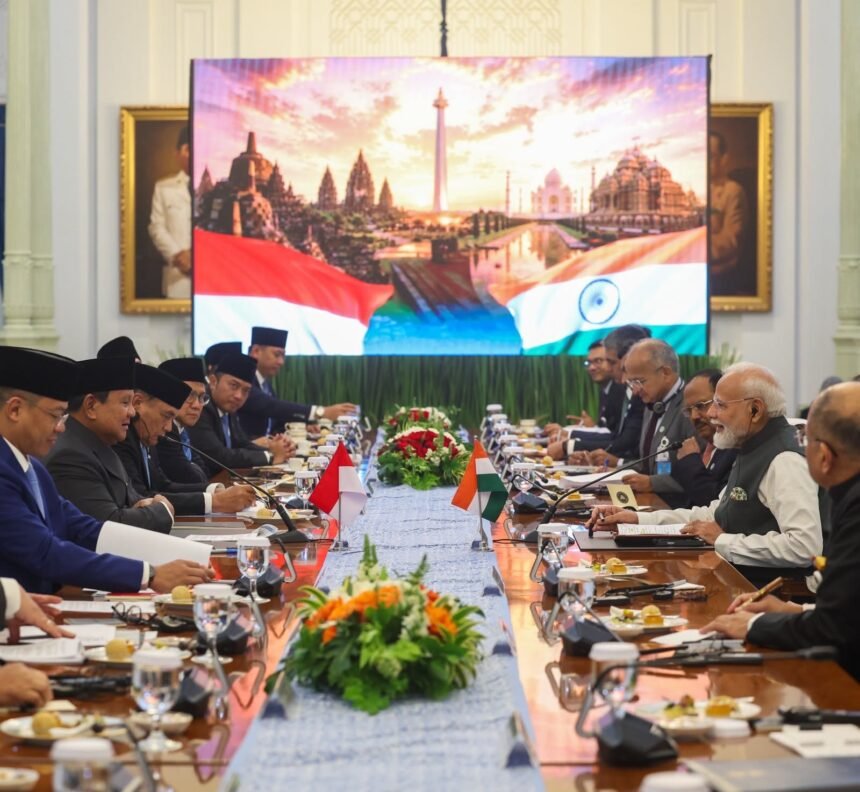 प्रधानमंत्री नरेंद्र मोदी की इंडोनेशिया यात्रा के दौरान भारत और इंडोनेशिया के बीच ब्रह्मोस और अस्त्र मिसाइल डील पर सहमति, रक्षा साझेदारी को मिली नई मजबूती