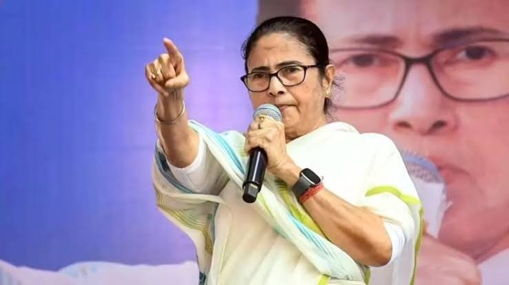 पश्चिम बंगाल की मुख्यमंत्री ममता बनर्जी को कांग्रेस की चुनौती, 21 जुलाई शहीद दिवस कार्यक्रम में शामिल होने और कांग्रेस छोड़ने के फैसले को राजनीतिक गलती मानने की अपील